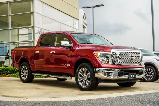 2019 Nissan Titan 4x4 Crew Cab SL - 23027582 - 3
