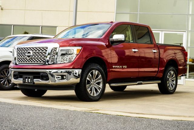 2019 Nissan Titan 4x4 Crew Cab SL - 23027582 - 7
