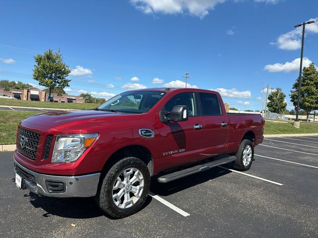 2019 Nissan Titan 4x4 Crew Cab SV - 22924378 - 0
