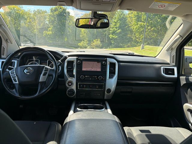 2019 Nissan Titan 4x4 Crew Cab SV - 22924378 - 11