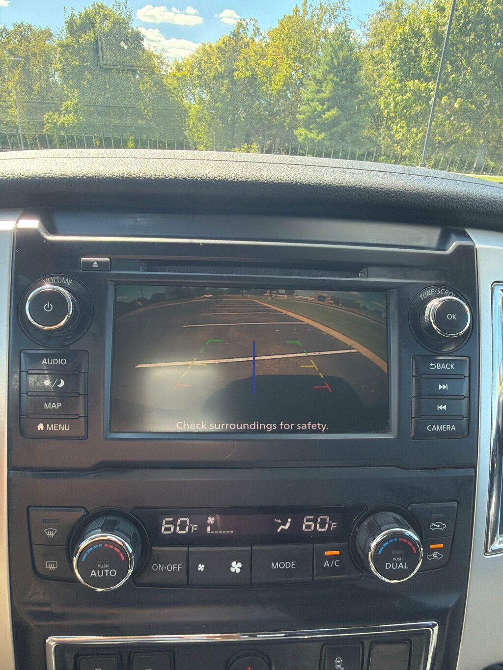 2019 Nissan Titan Crew Cab SV photo 20