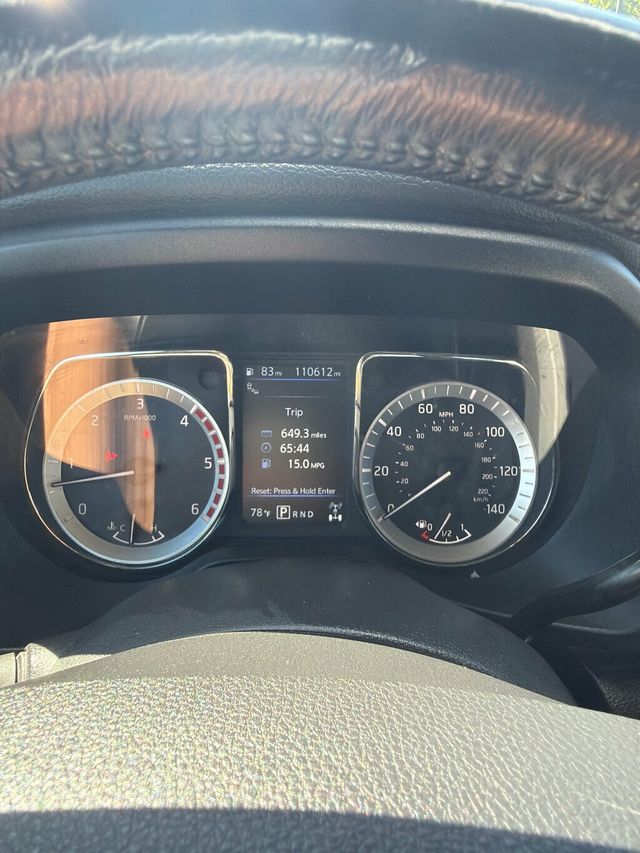 2019 Nissan Titan 4x4 Crew Cab SV - 22924378 - 22