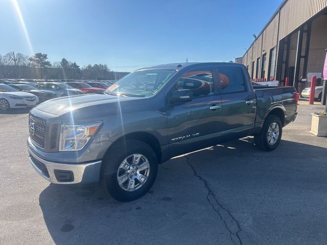 2019 Nissan Titan 4x4 Crew Cab SV - 22962306 - 2