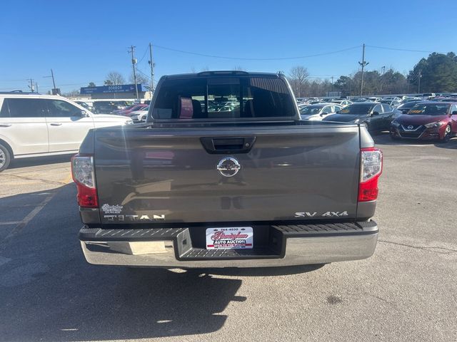 2019 Nissan Titan 4x4 Crew Cab SV - 22962306 - 4