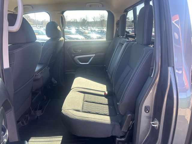 2019 Nissan Titan 4x4 Crew Cab SV - 22962306 - 6