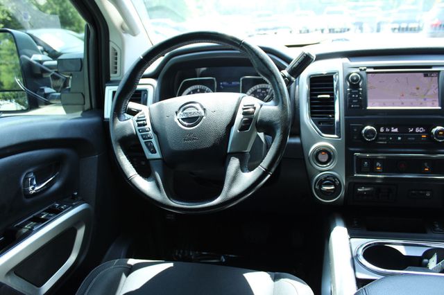 2019 Nissan Titan 4x4 Crew Cab SV - 23068947 - 14