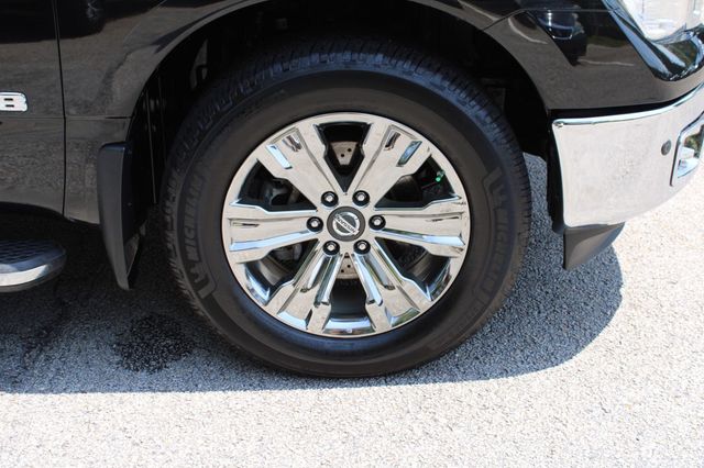 2019 Nissan Titan 4x4 Crew Cab SV - 23068947 - 38