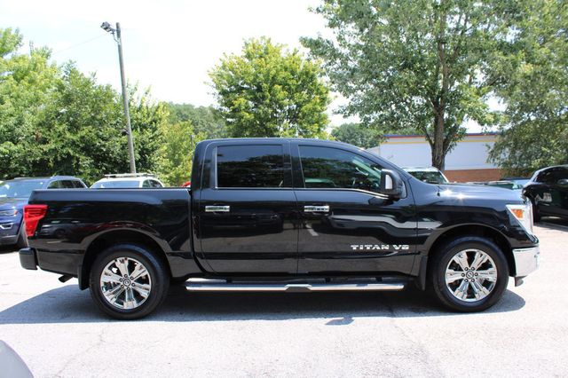 2019 Nissan Titan 4x4 Crew Cab SV - 23068947 - 4