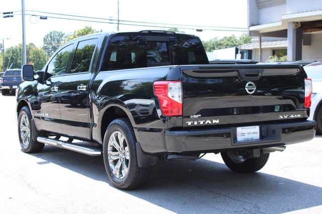 2019 Nissan Titan 4x4 Crew Cab SV - 23068947 - 5