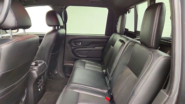 2019 Nissan Titan 4x4 Crew Cab SV - 23097873 - 18