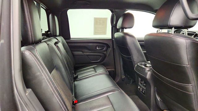2019 Nissan Titan 4x4 Crew Cab SV - 23097873 - 19