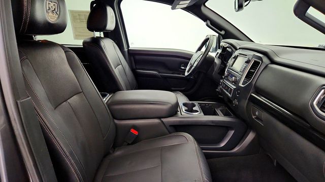 2019 Nissan Titan 4x4 Crew Cab SV - 23097873 - 20