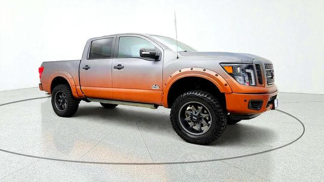 2019 Nissan Titan 4x4 Crew Cab SV - 23097873 - 2