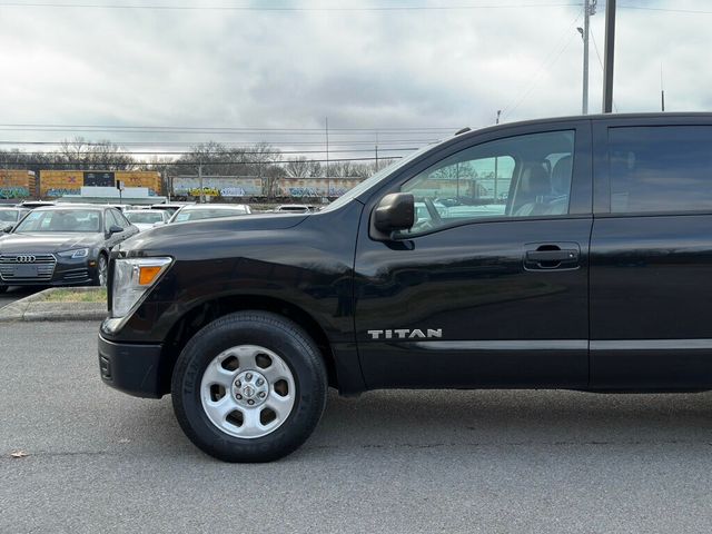 2019 Nissan Titan CLEAN TITLE **WE FINANCE**  - 22963420 - 9