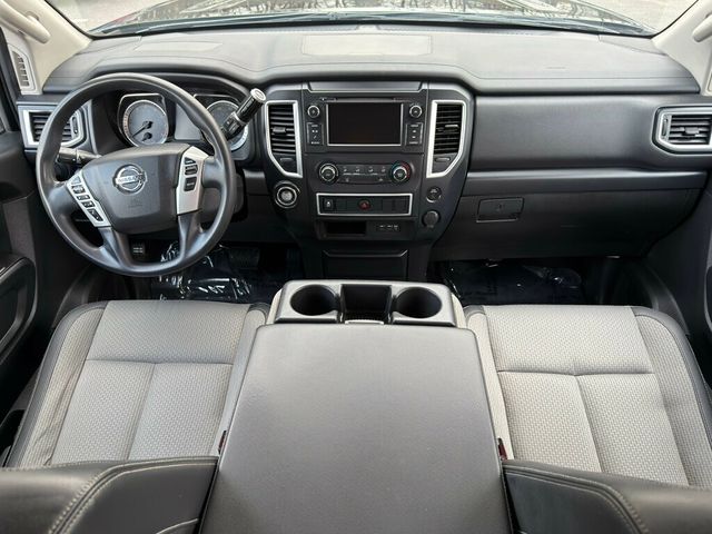 2019 Nissan Titan CLEAN TITLE **WE FINANCE**  - 22963420 - 19