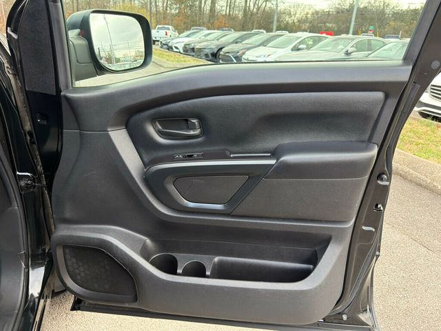 2019 Nissan Titan CLEAN TITLE **WE FINANCE**  - 22963420 - 26