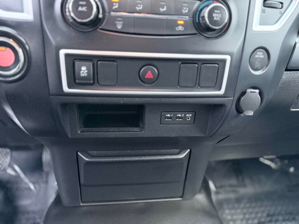 2019 Nissan Titan CLEAN TITLE **WE FINANCE**  - 22963420 - 30