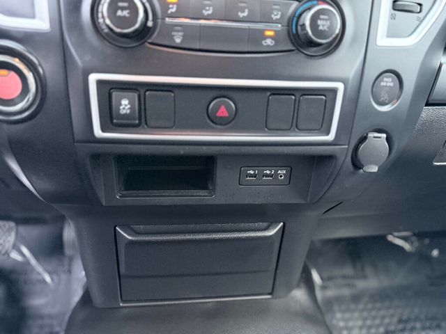 2019 Nissan Titan CLEAN TITLE **WE FINANCE**  - 22963420 - 30