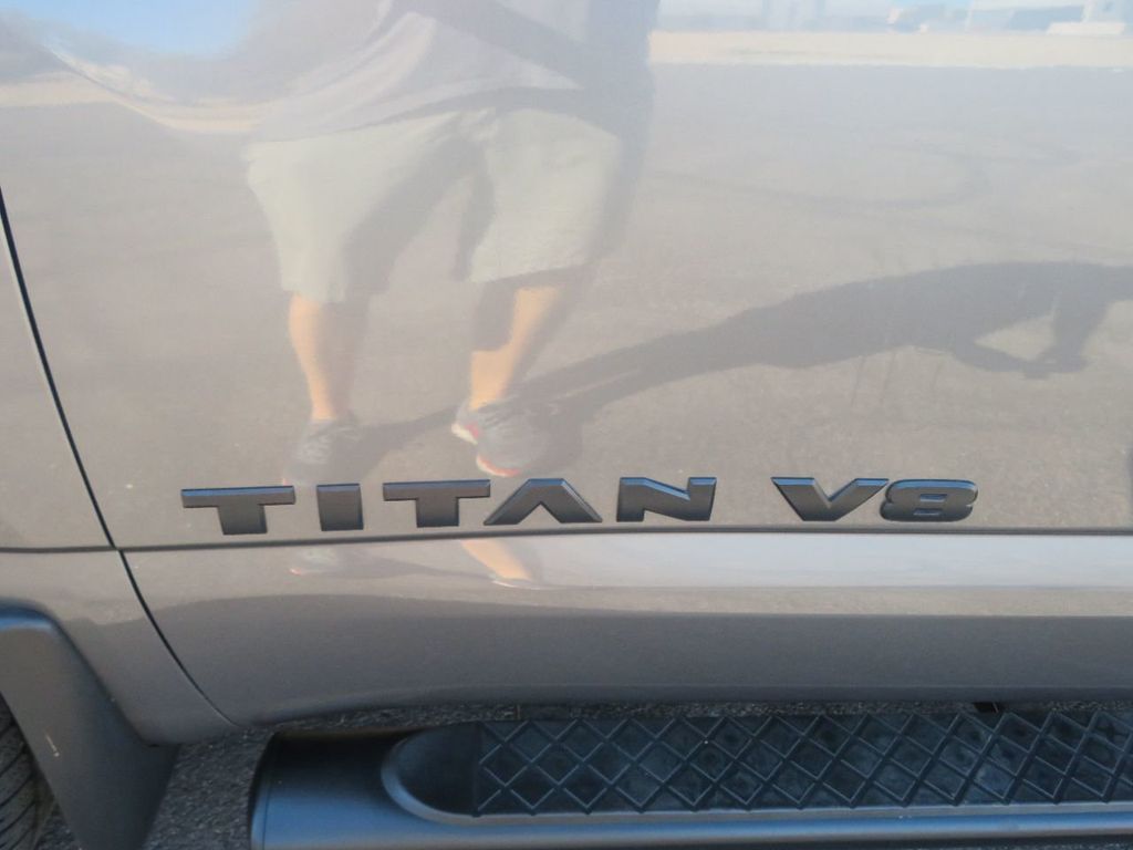 2019 Nissan Titan CREW CAB SL MIDNIGHT EDITION EXTRA CLEAN 2 OWNER  - 22333428 - 12