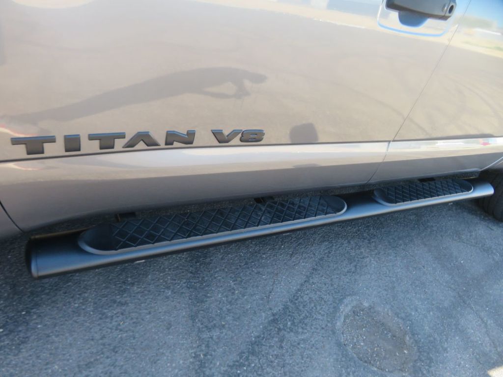 2019 Nissan Titan CREW CAB SL MIDNIGHT EDITION EXTRA CLEAN 2 OWNER  - 22333428 - 14