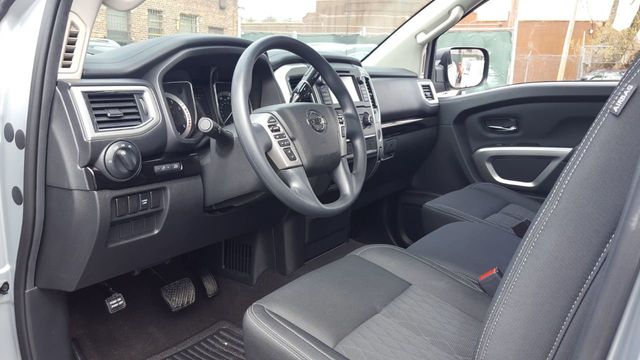 2019 Nissan Titan SV 4x2 Crew Cab - 18811012 - 12