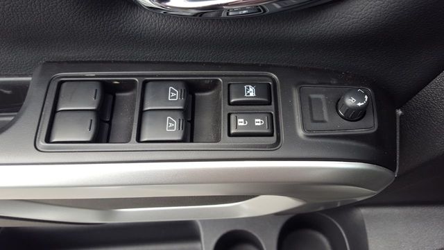 2019 Nissan Titan SV 4x2 Crew Cab - 18811012 - 13