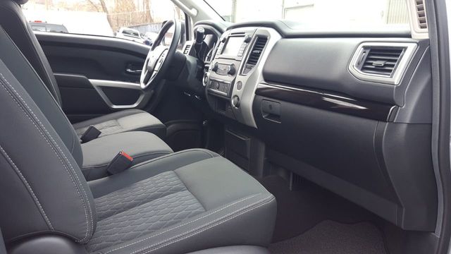 2019 Nissan Titan SV 4x2 Crew Cab - 18811012 - 7