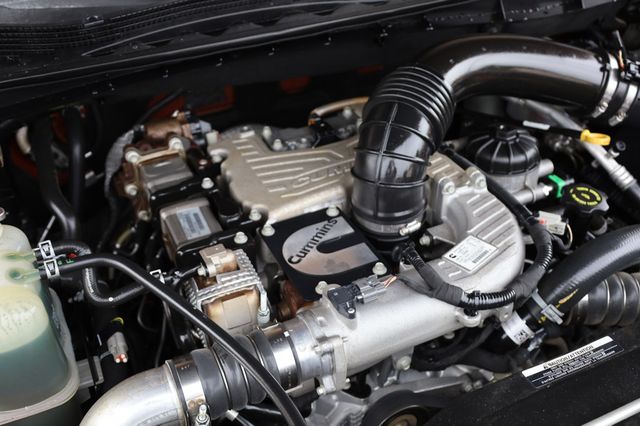 2019 Nissan Titan XD 4x4 Diesel Crew Cab PRO-4X - 22921488 - 12