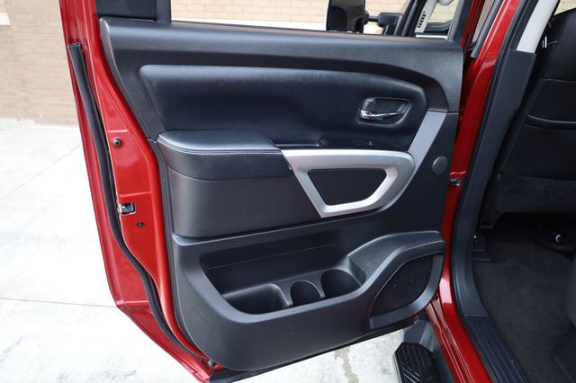 2019 Nissan Titan XD 4x4 Diesel Crew Cab PRO-4X - 22921488 - 16