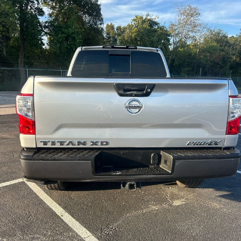 2019 Nissan Titan XD 4x4 Diesel Crew Cab PRO-4X - 23096847 - 7