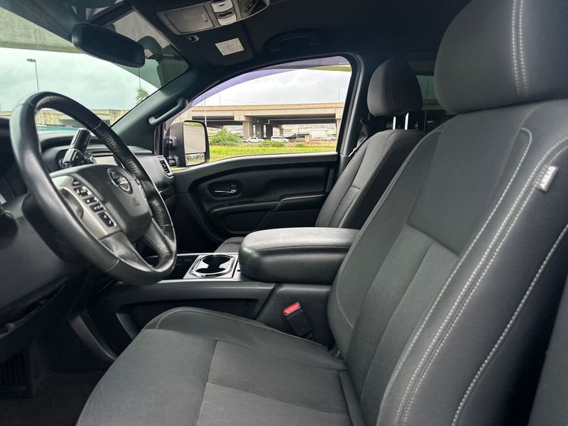 2019 Nissan Titan XD 4x4 Diesel Crew Cab SV - 22988815 - 12