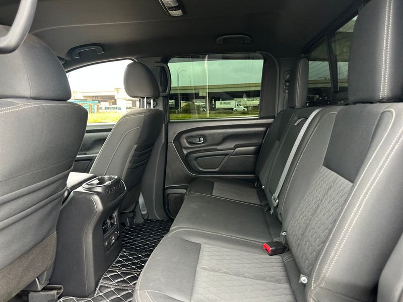 2019 Nissan Titan XD 4x4 Diesel Crew Cab SV - 22988815 - 14