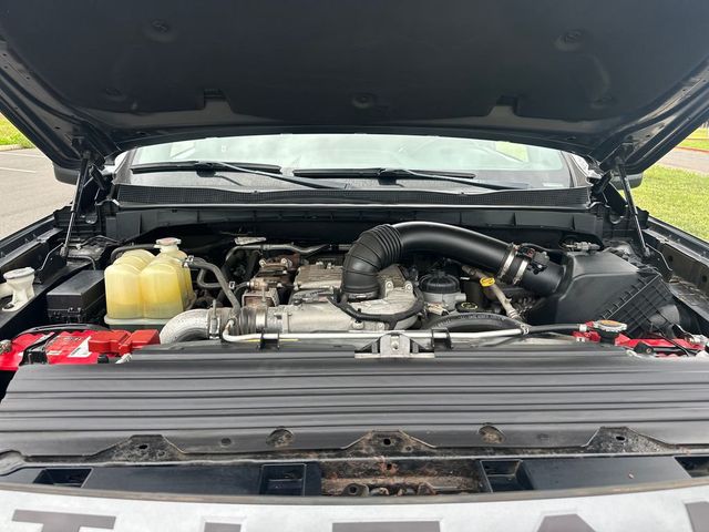 2019 Nissan Titan XD 4x4 Diesel Crew Cab SV - 22988815 - 20