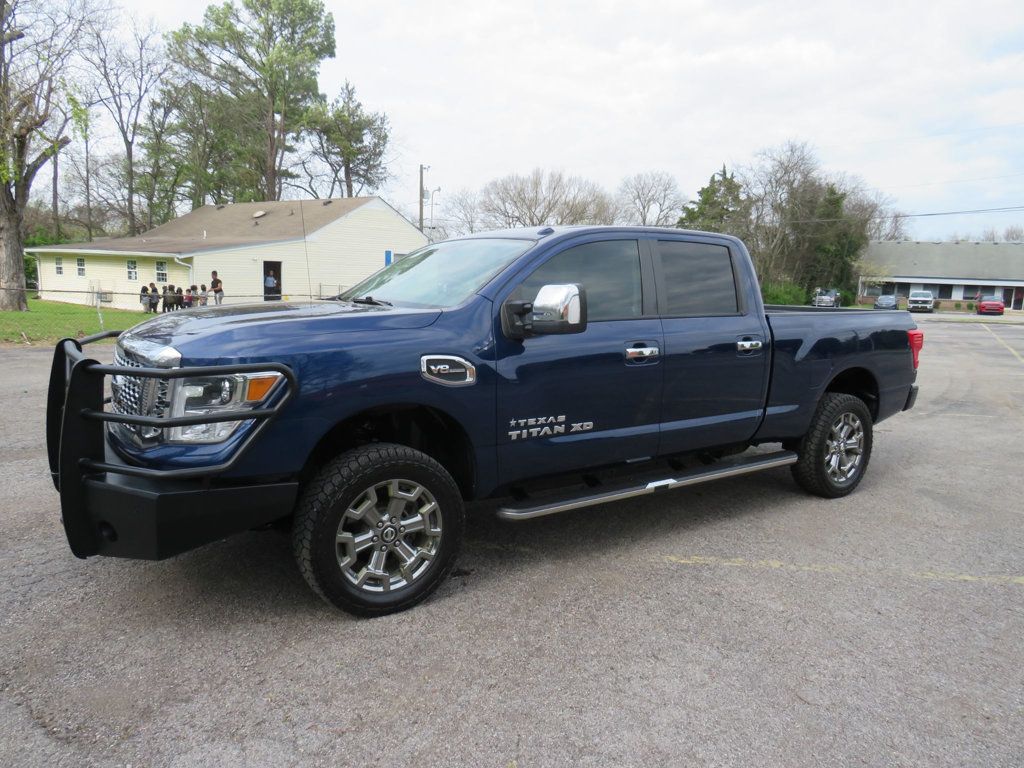 2019 Nissan Titan XD 4x4 Gas Crew Cab SL - 22807321 - 1