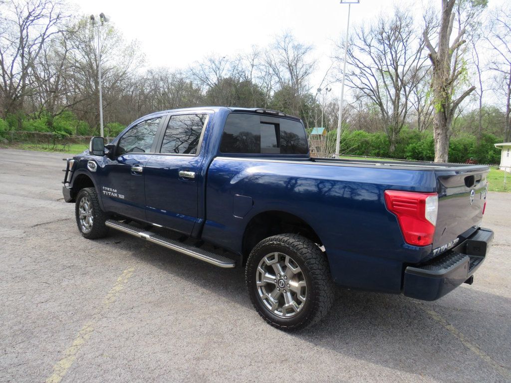 2019 Nissan Titan XD 4x4 Gas Crew Cab SL - 22807321 - 7