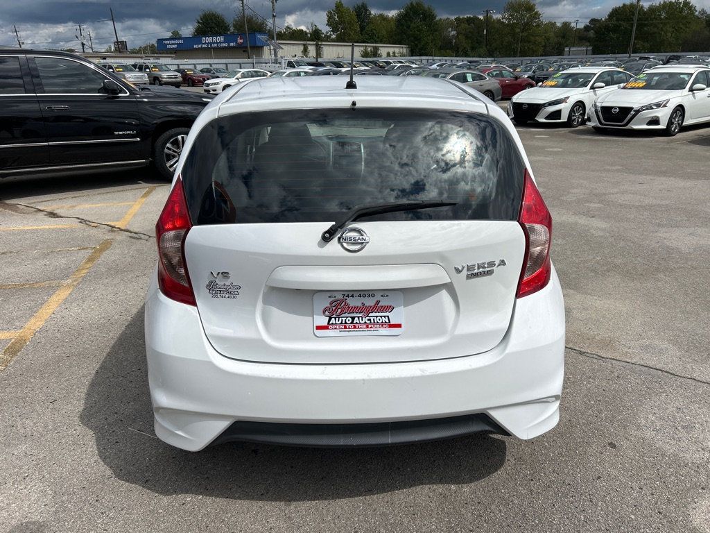 2019 Nissan Versa Note SV Sedan photo 4