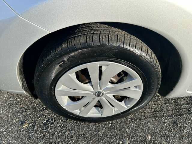 2019 Nissan Versa Note SV CVT - 22958127 - 22