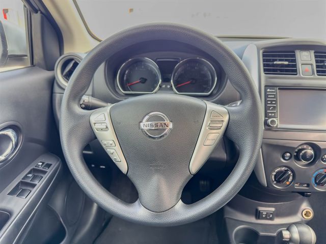 2019 Nissan Versa Sedan S - 22843389 - 18