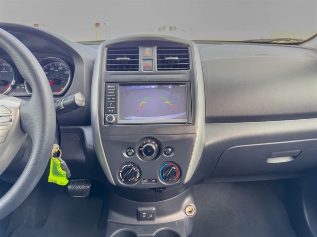 2019 Nissan Versa Sedan S - 22843389 - 19