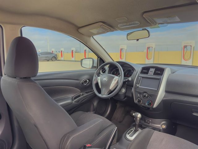 2019 Nissan Versa Sedan S - 22843389 - 21
