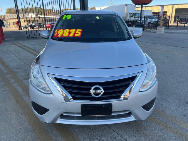 2019 Nissan Versa Sedan S - 22180918 - 4