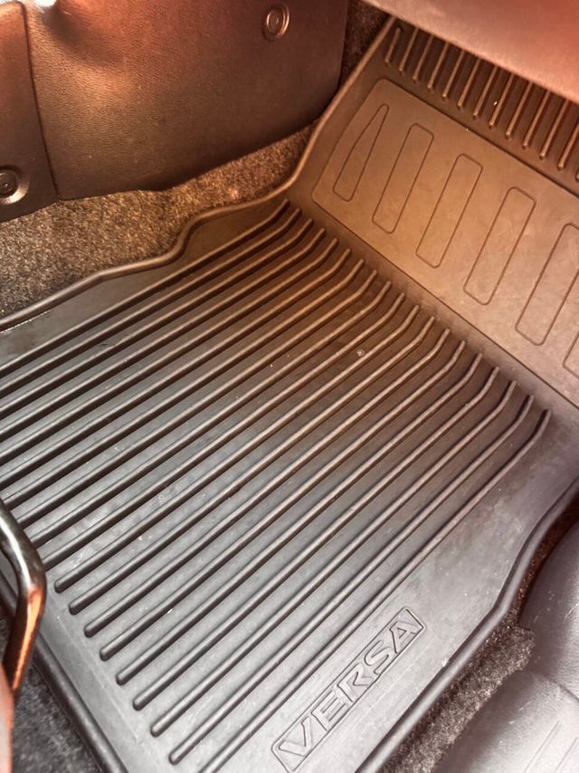 2019 Nissan Versa Sedan S Manual - 22950602 - 13