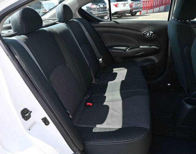 2019 Nissan Versa Sedan SV - 23002957 - 15