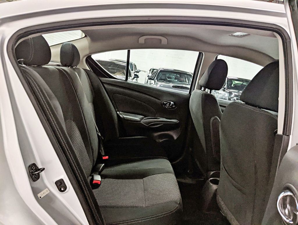 2019 Nissan Versa Sedan SV CVT - 22141578 - 30