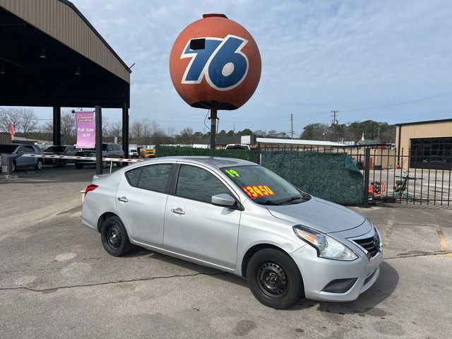 2019 Nissan Versa Sedan SV CVT - 22988970 - 0