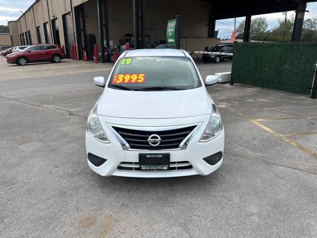 2019 Nissan Versa Sedan SV CVT - 23096528 - 1