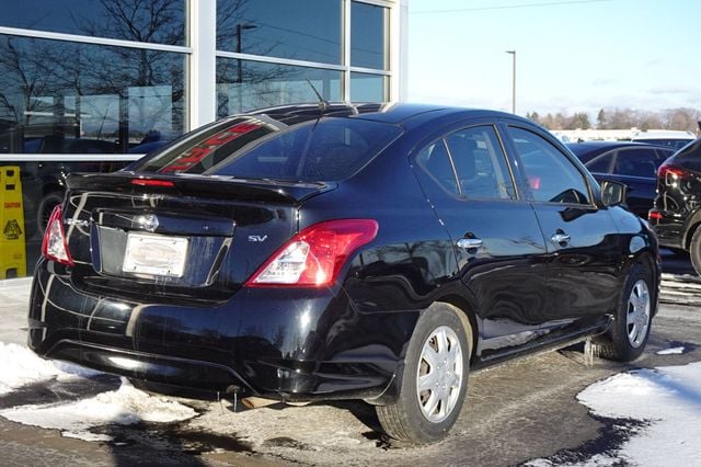 2019 Nissan Versa Sedan SV CVT - 22755924 - 7