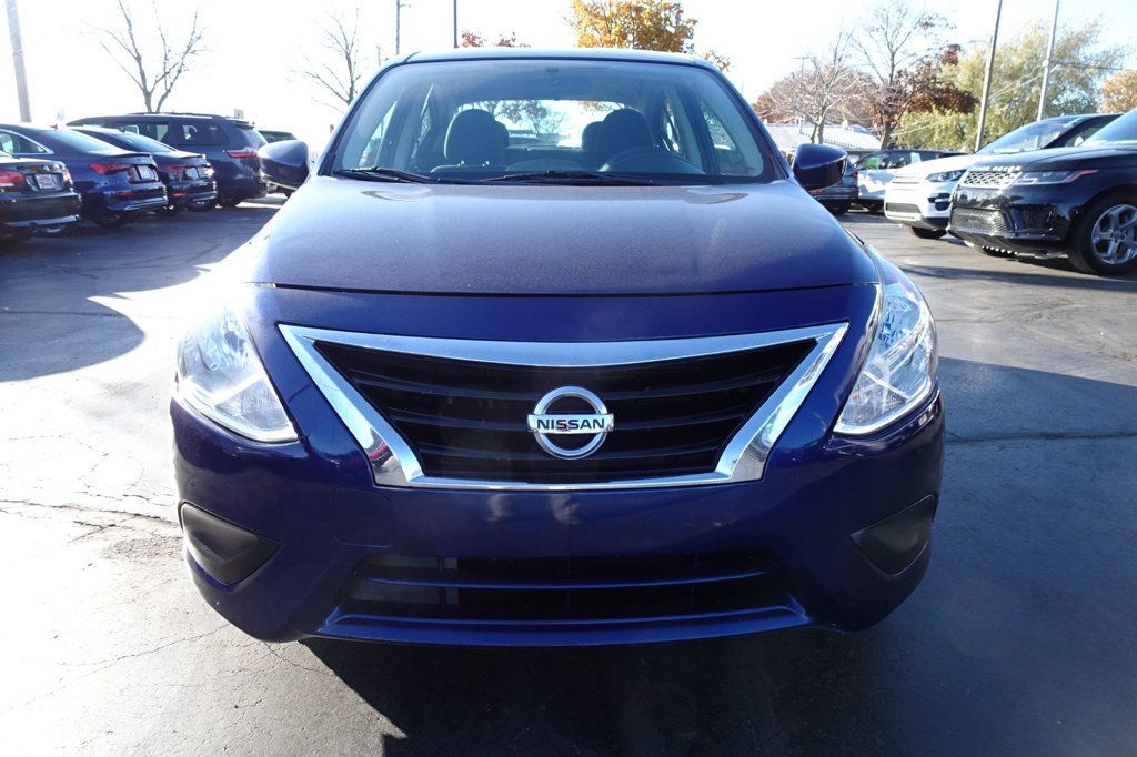 2019 Nissan Versa Sedan SV photo 3