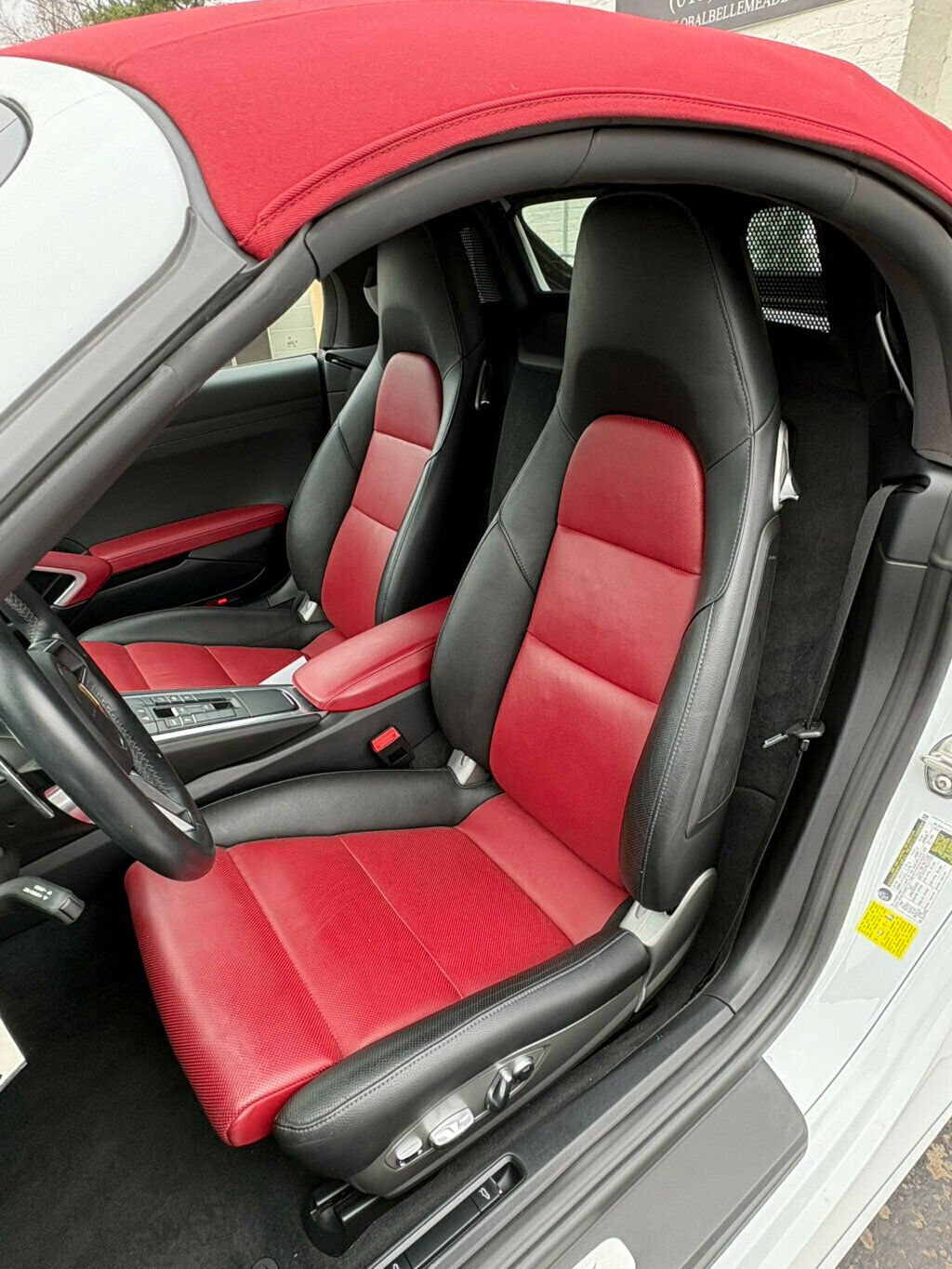 2019 Porsche 718 Boxster MSRP$86580/Boxster S/Heated&CooledSeats/PremiumPkg/7-SpeedPDK - 22952686 - 10