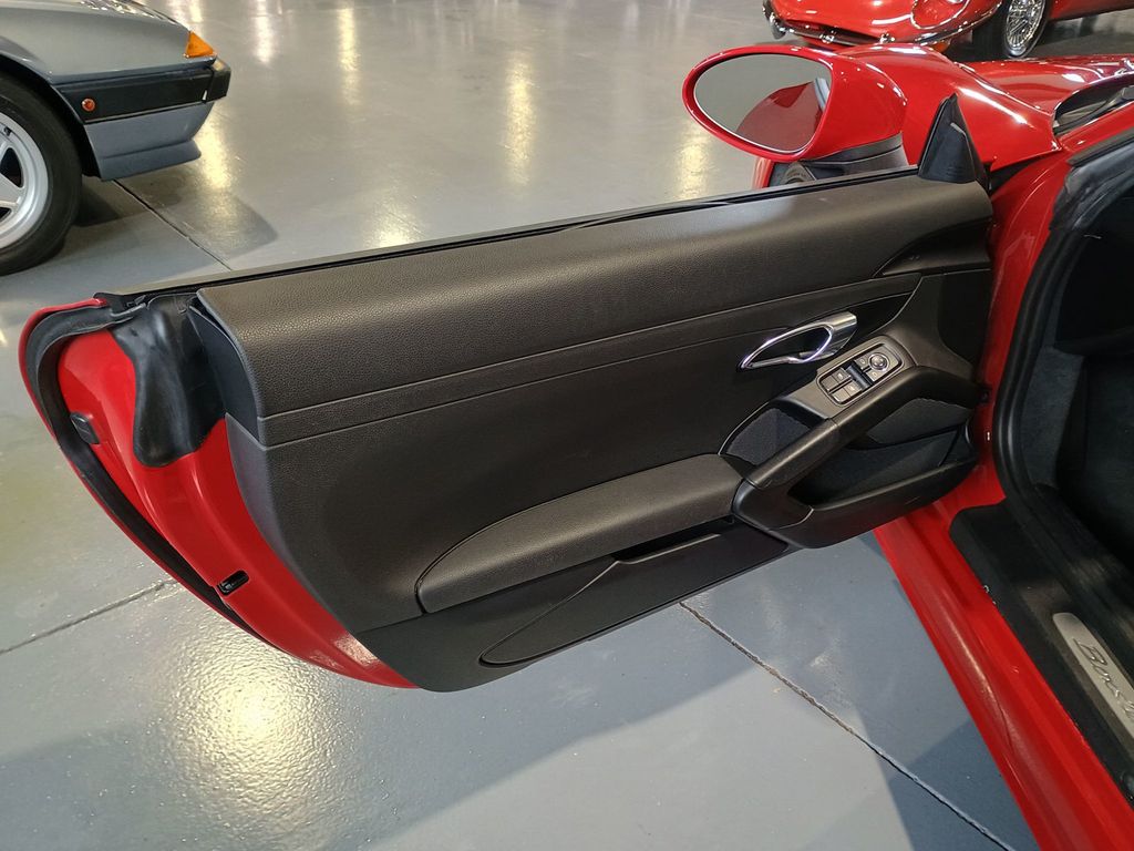 2019 Porsche 718 Boxster Roadster 1 Owner Stickshift Florida Car - 22916123 - 13